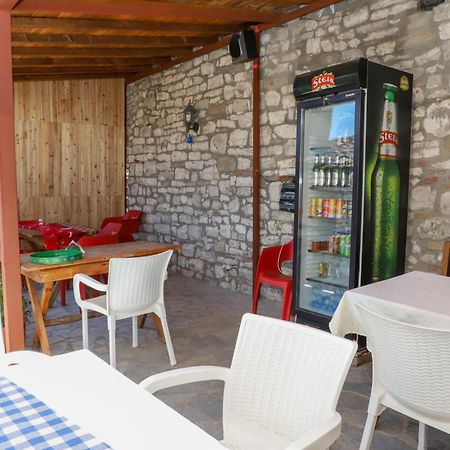 Guest House Vasili Berat Zewnętrze zdjęcie