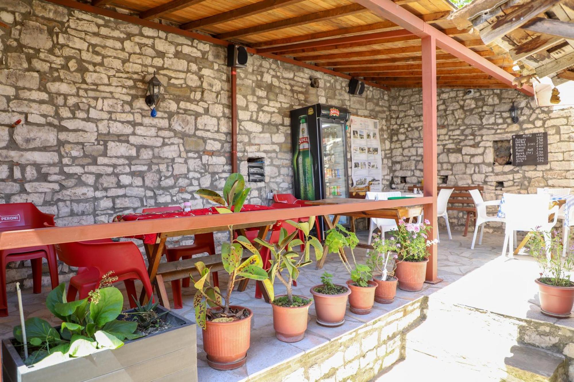 Guest House Vasili Berat Zewnętrze zdjęcie