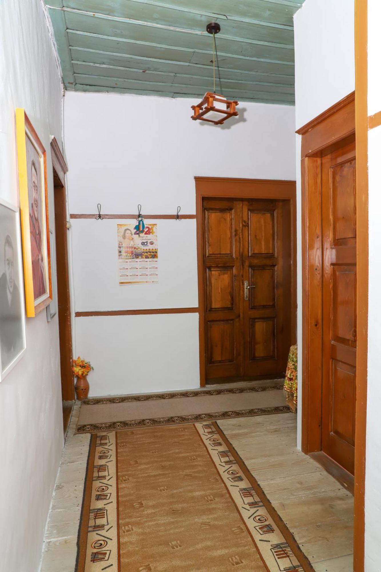 Guest House Vasili Berat Zewnętrze zdjęcie