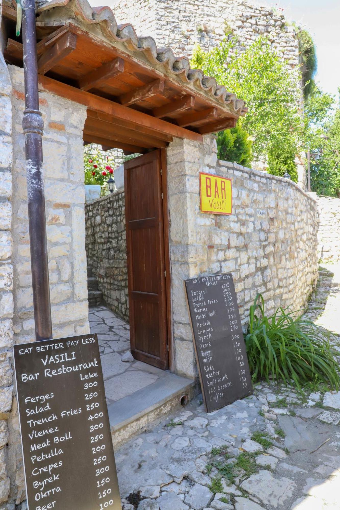Guest House Vasili Berat Zewnętrze zdjęcie